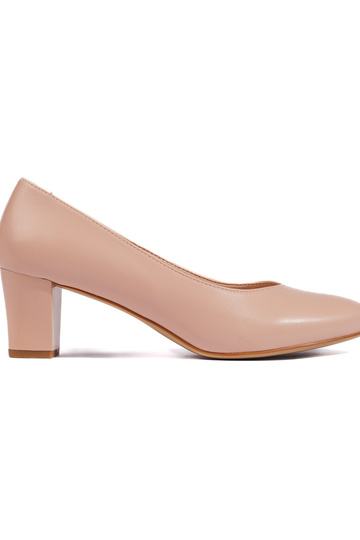 Elegantes tacones beige