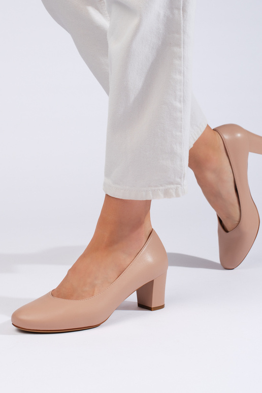 Elegantes tacones beige