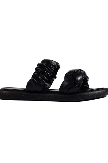 zapatillas negras