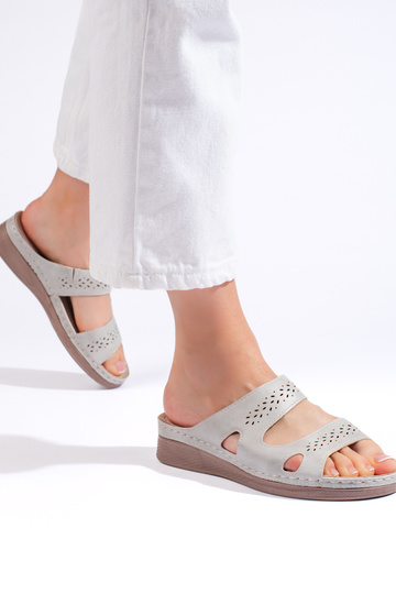 zapatillas grises 2
