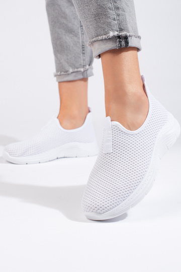 zapatos deportivos blancos 2