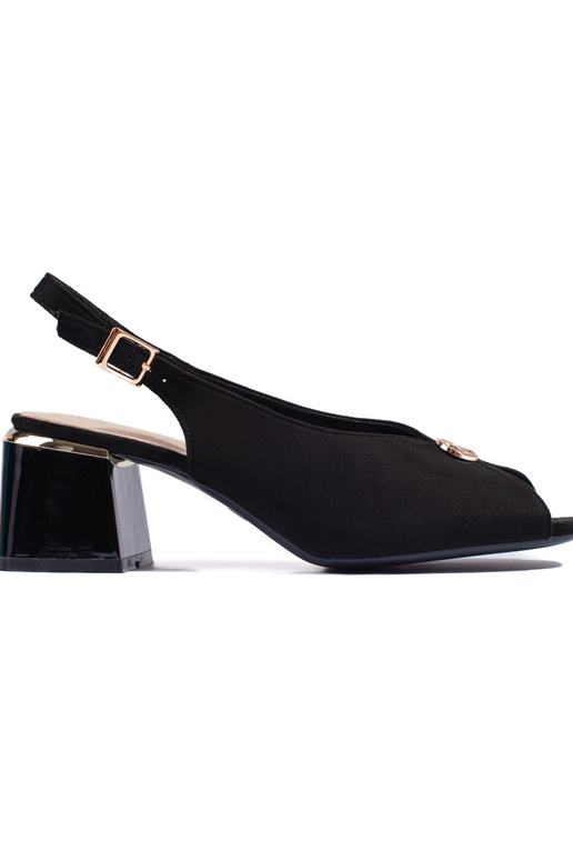 Sandalias de ante de estilo elegante...