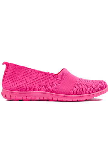 zapatos rosas sin cordones
