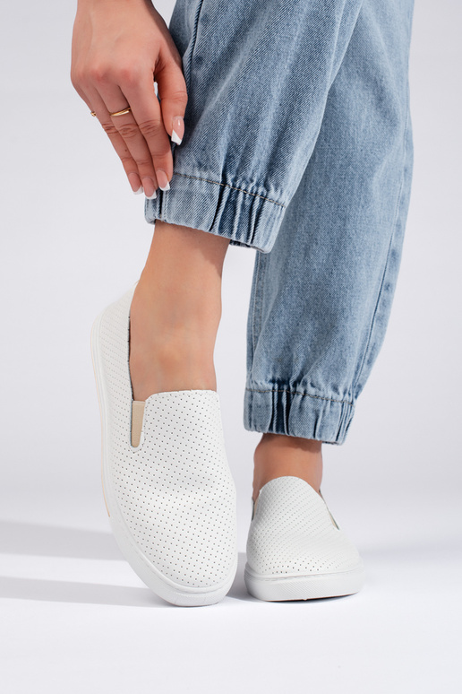 con elementos calados Zapatos de...