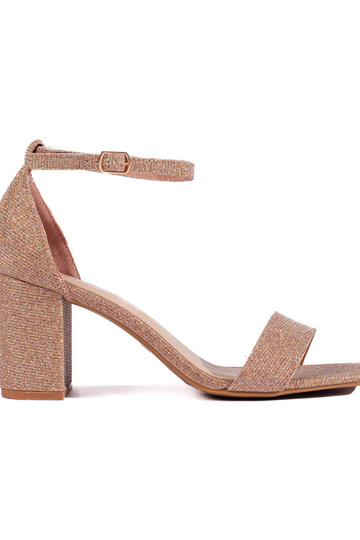 sandalias de tacón doradas