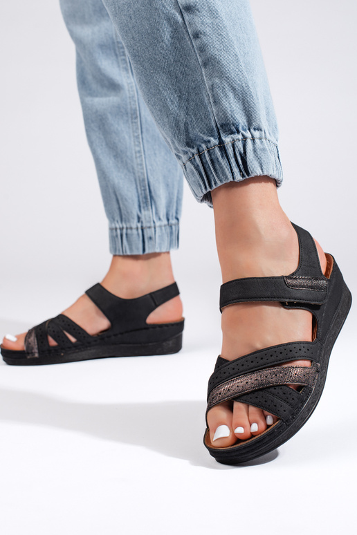 sandalias negras