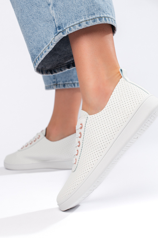 los zapatos son blancos los zapatos son blancos