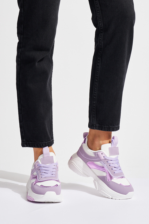 Calzado deportivo morado para mujer...