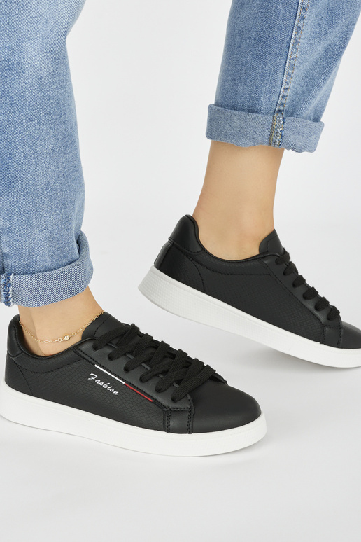 zapatos deportivos clasicos negros