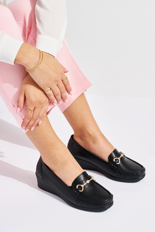 Mocasines de mujer negros con cuña y...