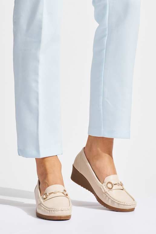 Mocasines de mujer beige con cuña y...