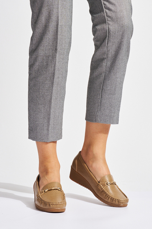 mocasines marrones calados con...