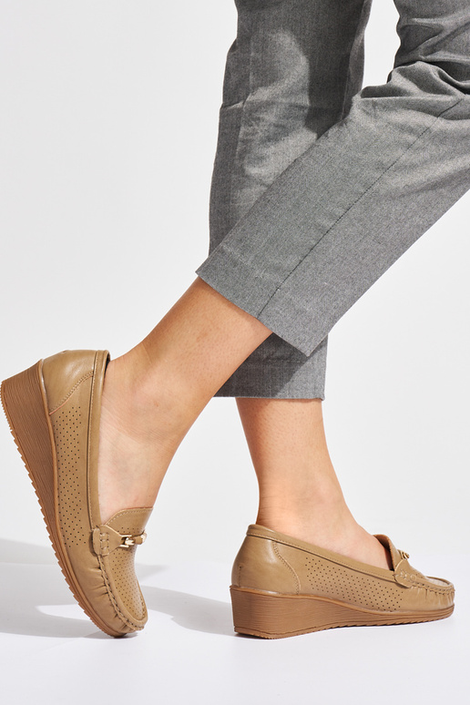 mocasines marrones calados con...