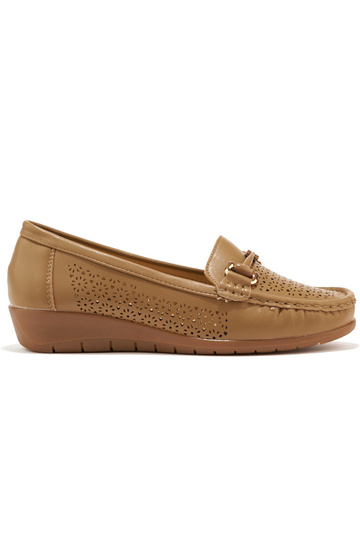 beige calado mocasines en...