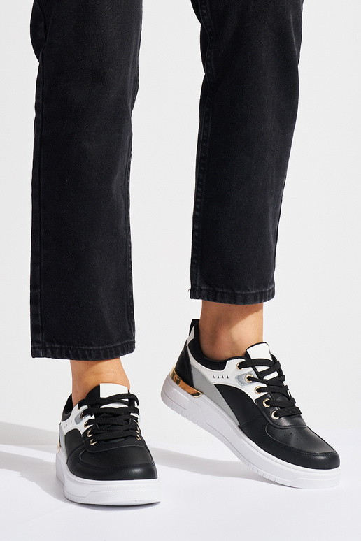 zapatillas deportivas negras con...