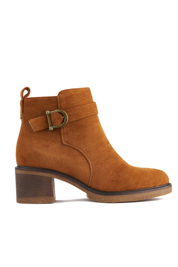 zapatos marrones de mujer