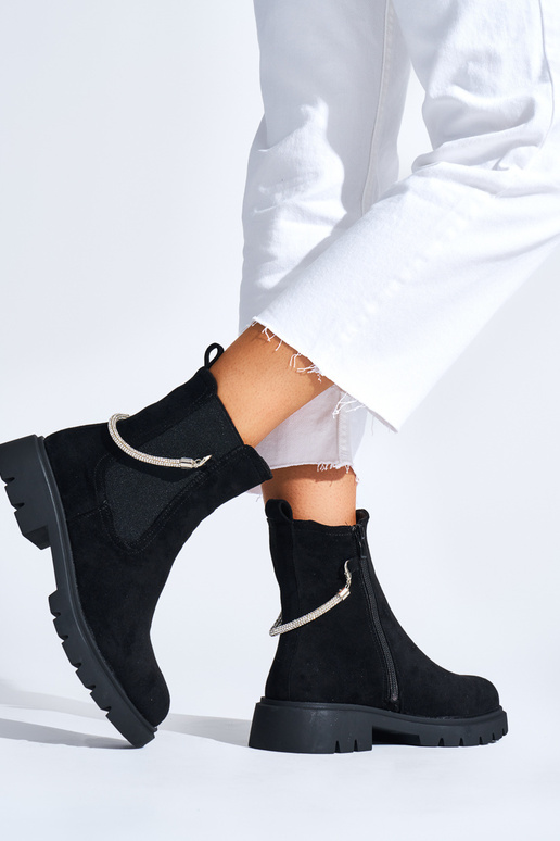 zapatos negros de mujer z ozdobnym...