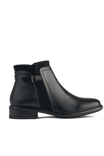 zapatos negros de mujer con...