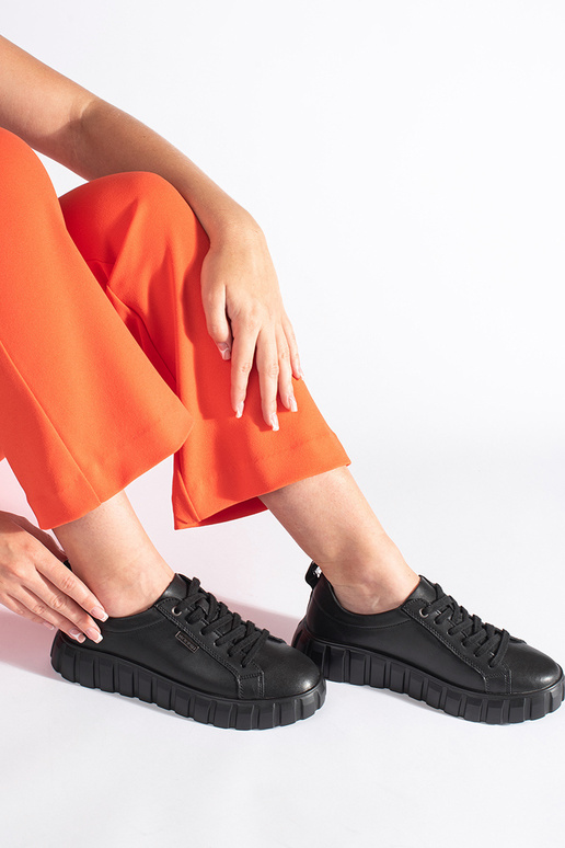 botines de piel negros con plataforma