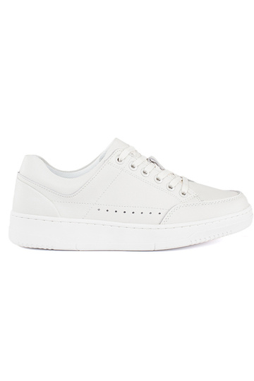 zapatos de cuero blancos...