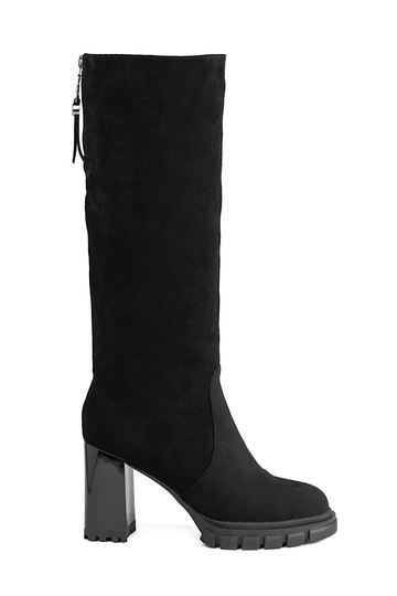 botines de ante negro en el...