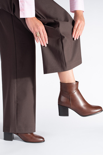 botas marrones de Sergio Leone 2