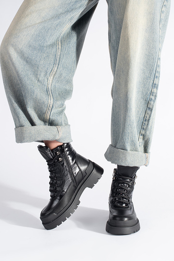 Zapatos negros con suela... 2