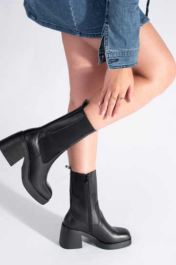 Botas color negro Chelsea... 2