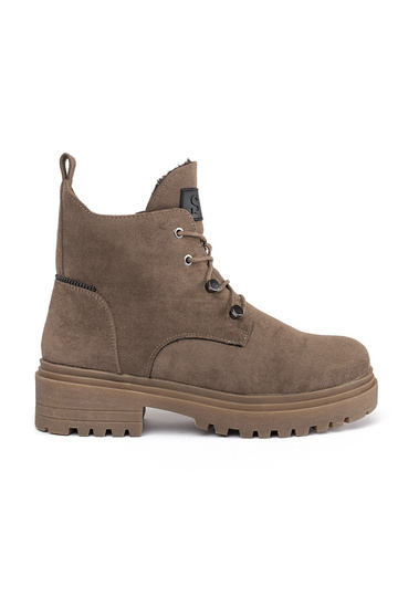 botas beige de Sergio Leone