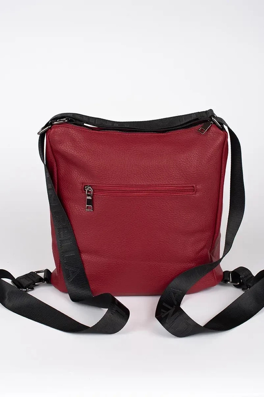 Bolso de mujer rojo tipo mochila con... Bolso de mujer rojo tipo mochila con...