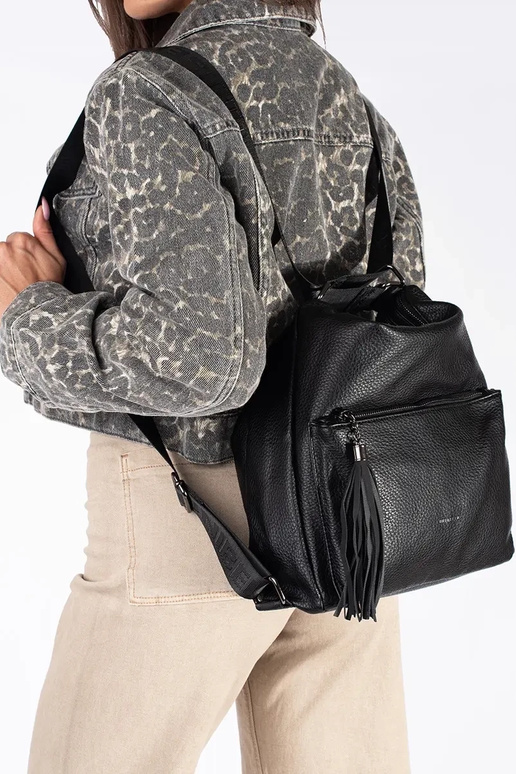 Bolso de mujer negro tipo mochila con... Bolso de mujer negro tipo mochila con...