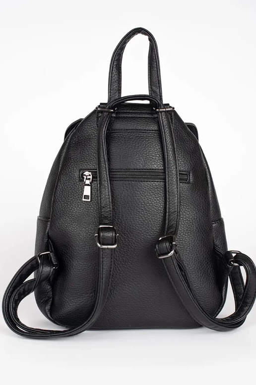 Un clásico de color negro mochila... Un clásico de color negro mochila...