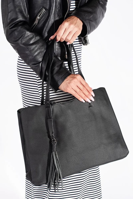 bolso grande negro con flecos bolso grande negro con flecos