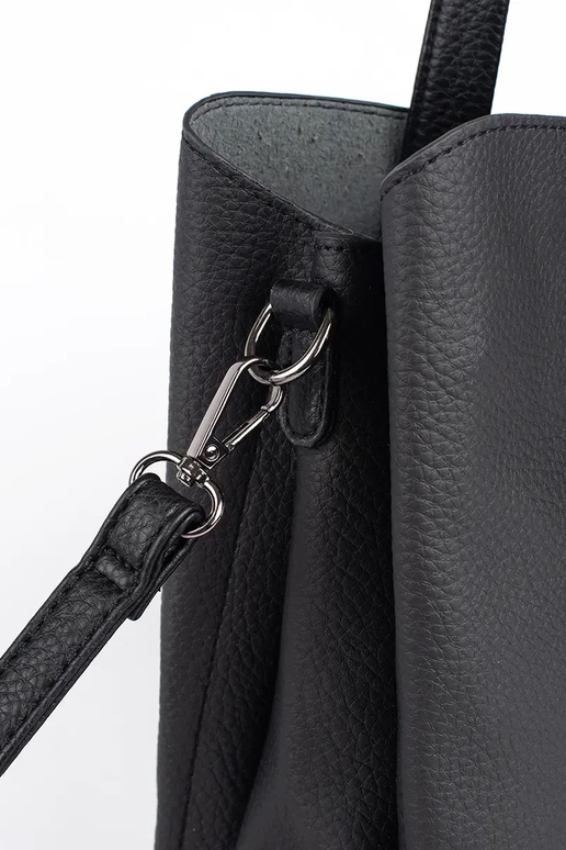 bolso grande negro con flecos bolso grande negro con flecos