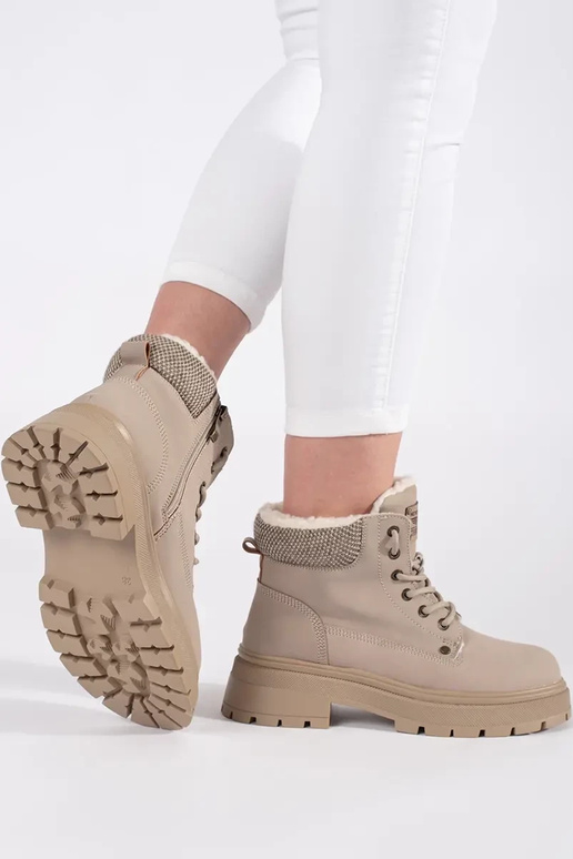 beige aislar botas