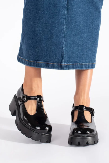 de color negro lacado... 2