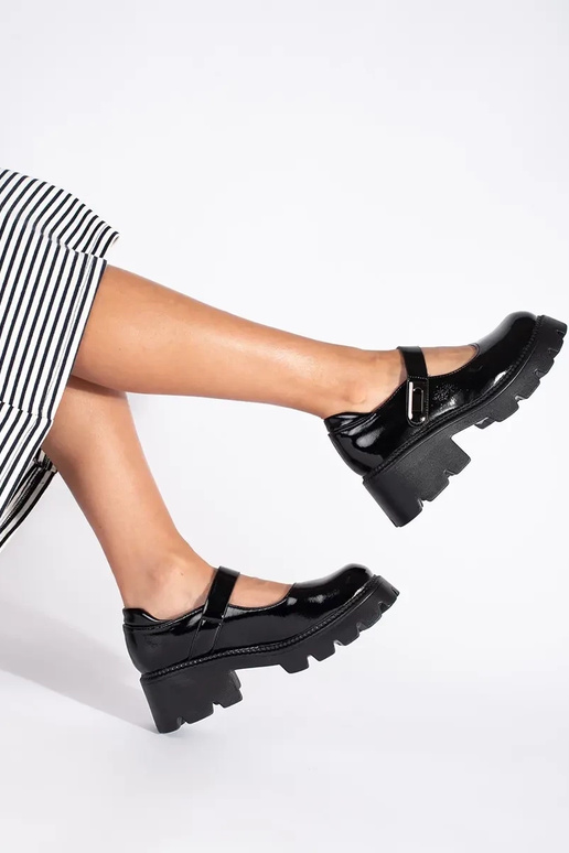 de color negro lacado mujer medio...