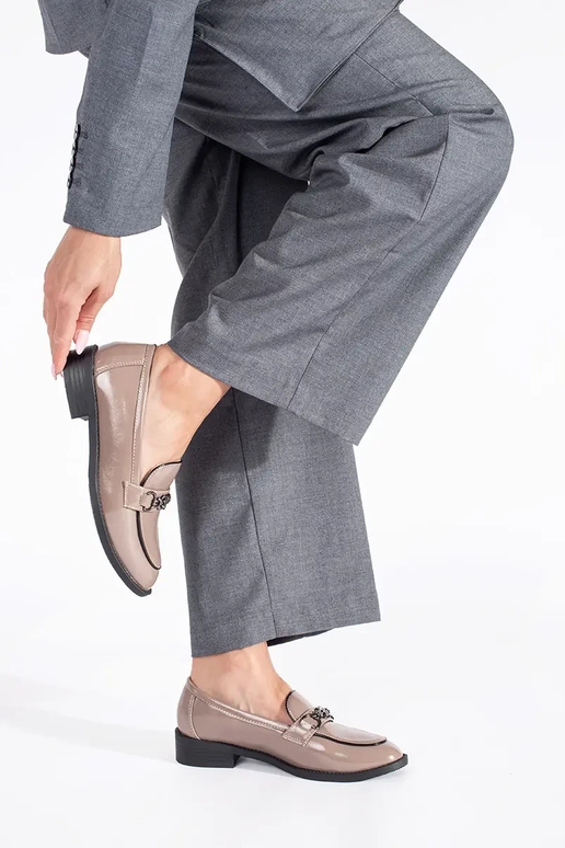 con efecto barniz beige mocasines de... con efecto barniz beige mocasines de...