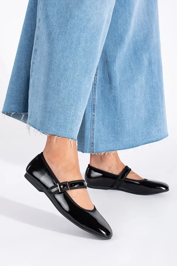 de color negro lacado... 2