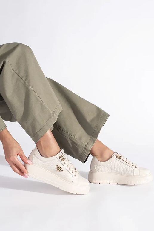 Piel beige Zapatillas modelo zapatos....