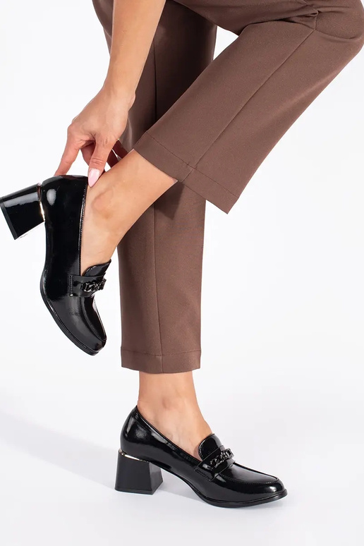 de color negro mujer medio zapatos en... de color negro mujer medio zapatos en...
