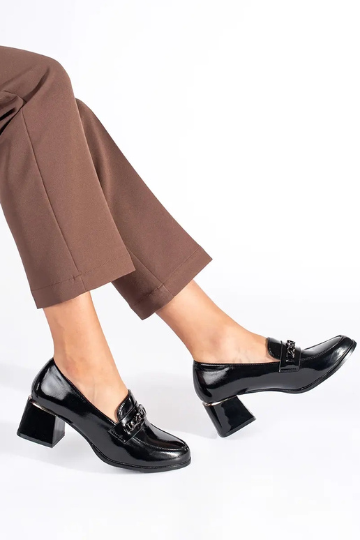 de color negro mujer medio zapatos en... de color negro mujer medio zapatos en...
