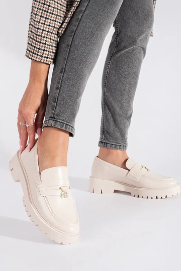 beige mocasines de mujer... 2