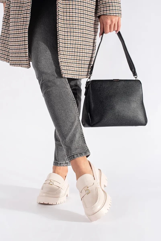 beige mocasines de mujer con una... beige mocasines de mujer con una...