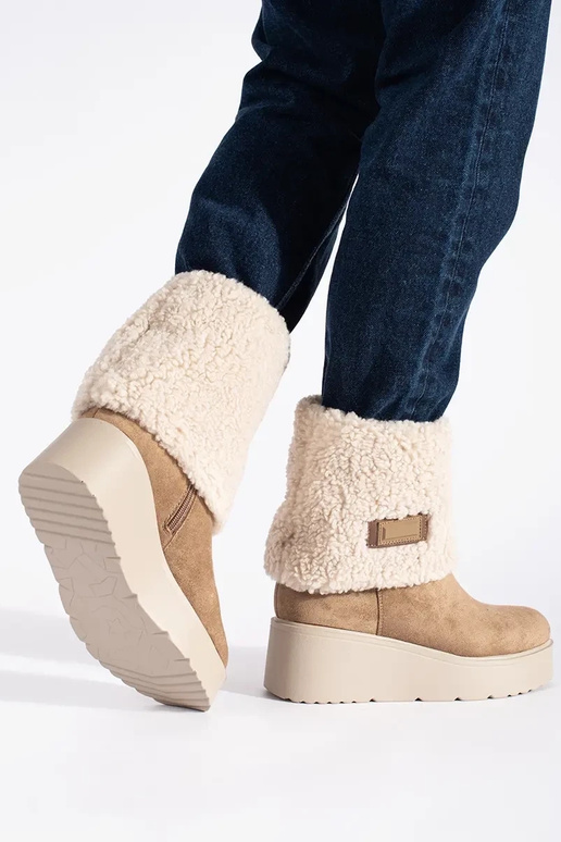 beige aislar Zapatos de mujer en una...
