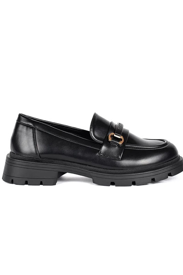 de color negro elegante...