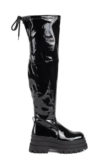 de color negro lacado...