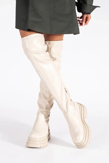 de color crema mosqueteros... 2