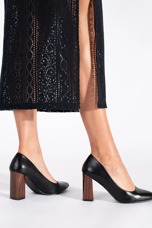 Estilo elegante de color negro...