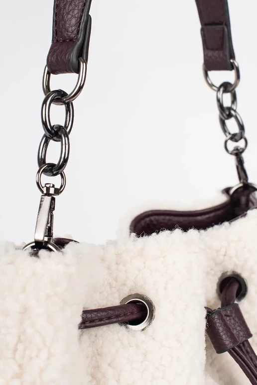 Elegante bolso marrón oscuro con piel Elegante bolso marrón oscuro con piel